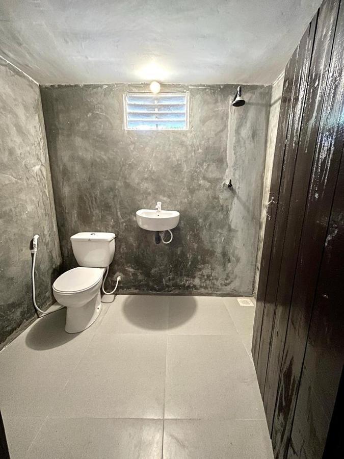 Lake House Homestay أنرادابورام المظهر الخارجي الصورة