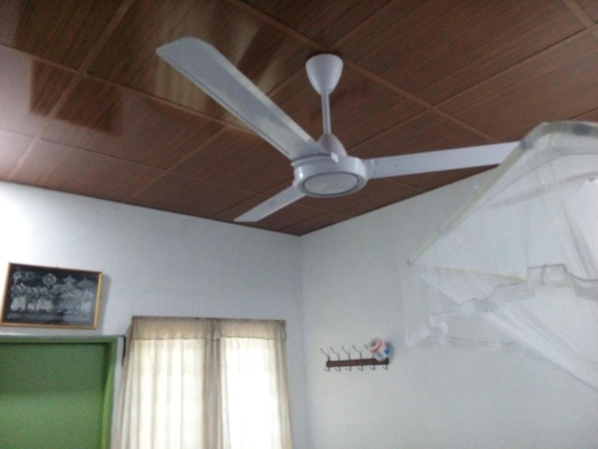 Lake House Homestay أنرادابورام المظهر الخارجي الصورة