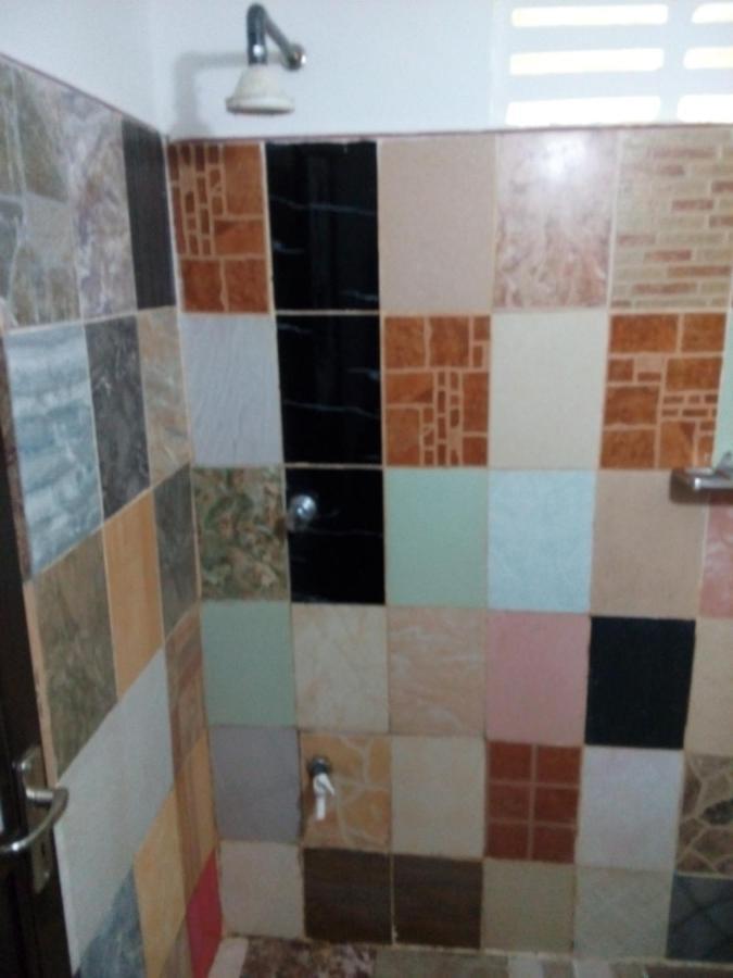 Lake House Homestay أنرادابورام المظهر الخارجي الصورة